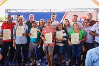notícia: Governo do Pará entrega títulos de terra para agricultores rurais de Abaetetuba
