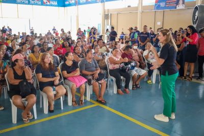 notícia: Estado entrega mais de 500 novos óculos para moradores do bairro do Guamá, em Belém. 