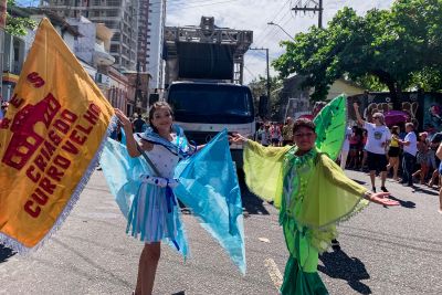 notícia: Carnaval das Crias do Curro Velho leva multidão em desfile de inclusão e responsabilidade ambiental