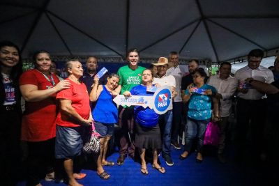 notícia: Governo do Pará entrega benefícios habitacionais para famílias de Santo Antônio do Tauá