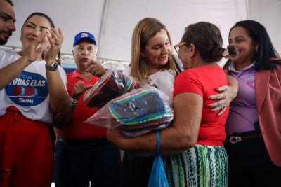 notícia: Governo garante serviços de saúde e cidadania às mulheres de Capanema