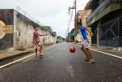 notícia: Estado entrega vias pavimentadas  e garante mais asfalto para o bairro da Terra Firme, em Belém