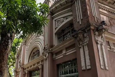 notícia: Equipe cenotécnica do Teatro Waldemar Henrique transforma sonhos em espetáculos