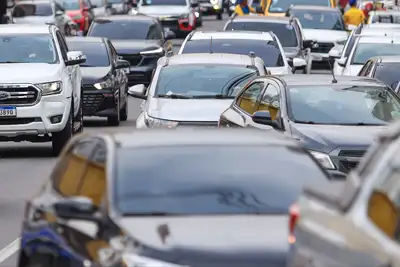 notícia: Até o dia 13 de abril há descontos no IPVA para veículos com final de placas 74 a 94