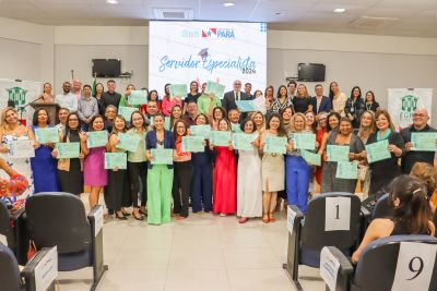 notícia: Pós-graduação em Gestão Pública forma 75 servidores estaduais 