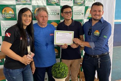 notícia: Cooperativa de Castanhal e produtores associados recebem selo artesanal da ADEPARA
