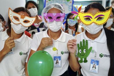 notícia: Hospital Regional do Sudeste do Pará promove alegria e conscientização com Bloquinho de Carnaval