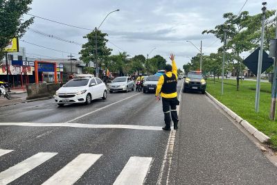 notícia: Detran garante fluidez de veículos na saída da capital    