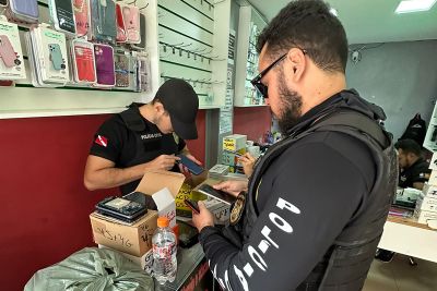 notícia: PCPA cumpre mandados de busca e apreensão contra receptação de celulares, em Marabá