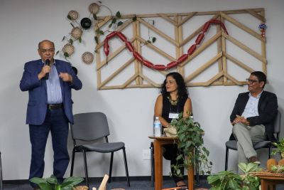 notícia: Workshop discute estratégias para a cadeia produtiva de sementes no Pará