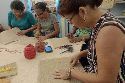 notícia: Sedeme conclui curso de Artesanato em Juta e Malva na UsiPaz do Benguí