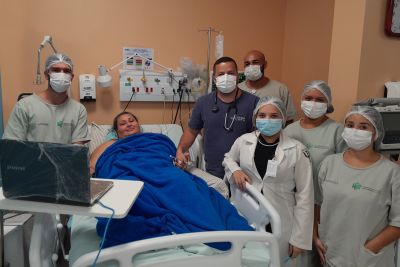 notícia: Ação de humanização inédita na UTI do Regional dos Caetés leva momentos de alegria aos pacientes