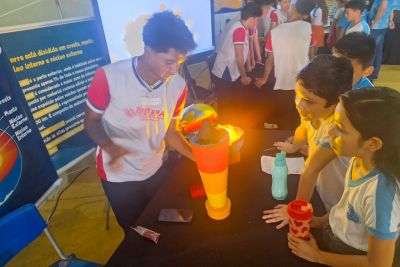 notícia: Escola de Cametá recebe 'Caravana da Ciência e Tecnologia' e atividades científicas