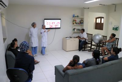 notícia: Santa Casa oferece orientações sobre saúde bucal para pacientes da Casa da Gestante