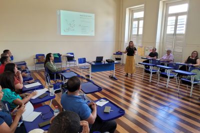 notícia: Seduc garante qualificação a profissionais de escolas de tempo integral