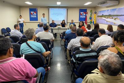 notícia: Representante do Estado e Cosanpa reúnem com lideranças da Vila Balneária Alter do Chão