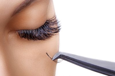 notícia: Sespa alerta sobre riscos do uso de colas instantâneas em procedimentos de estética