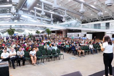 notícia: Sespa orienta sobre prevenção à doença de Chagas no Festival Internacional do Açaí