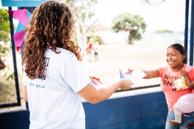 notícia: Segup promove ação de conscientização e cidadania em alusão ao "Maio Laranja", no distrito de Outeiro