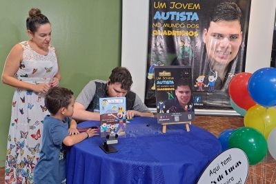 notícia: São José Liberto é palco do lançamento da revista em quadrinhos para promover educação inclusiva