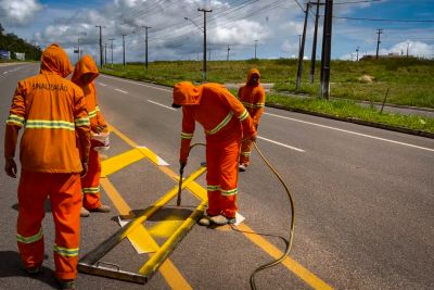 notícia: Detran avança com novos serviços de sinalização viária em mais seis rodovias estaduais