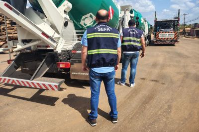 notícia: Sefa apreende três caminhões betoneiras em Dom Eliseu, avaliados em R$ 2 milhões