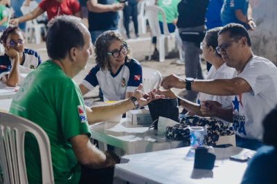 notícia: Ação Social da Ceasa leva a mais de 6 mil pessoas serviços de cidadania, saúde e estética