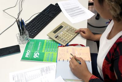 notícia: Prazo para adesão ao programa de redução de impostos termina nesta sexta-feira (27)