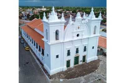notícia: Igreja Matriz de Vigia reabre as portas para os fiéis após 2 anos de obras