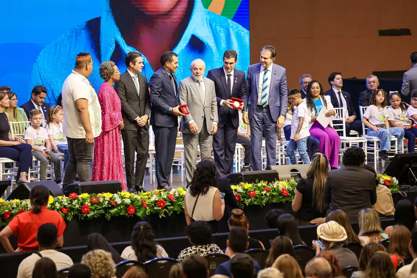 <div class='credito_fotos'>Foto: Marco Santos / Ag. Pará | <a href='/midias/2025/originais/20250210184200-GF00022951-F00376596.webp' download><i class='fa-solid fa-download'></i> Download</a></div>