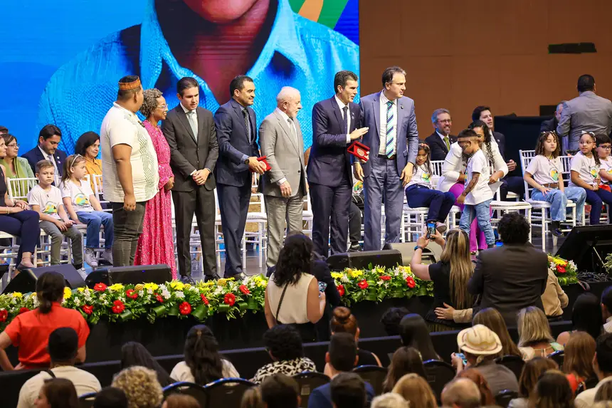 <div class='credito_fotos'>Foto: Marco Santos / Ag. Pará | <a href='/midias/2025/originais/20250210184203-GF00022951-F00376597.webp' download><i class='fa-solid fa-download'></i> Download</a></div>