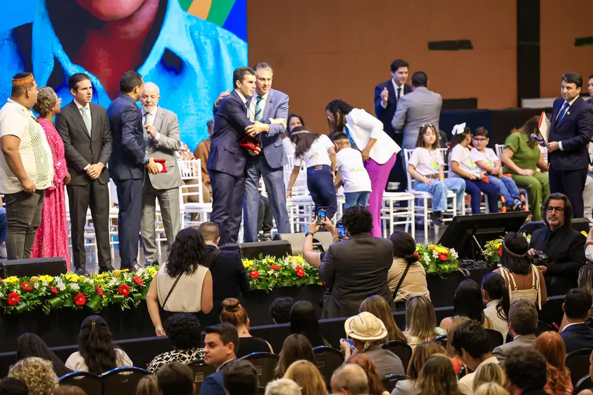 <div class='credito_fotos'>Foto: Marco Santos / Ag. Pará | <a href='/midias/2025/originais/20250210184208-GF00022951-F00376599.webp' download><i class='fa-solid fa-download'></i> Download</a></div>
