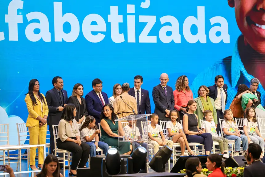 <div class='credito_fotos'>Foto: Marco Santos / Ag. Pará | <a href='/midias/2025/originais/20250210184239-GF00022951-F00376611.webp' download><i class='fa-solid fa-download'></i> Download</a></div>