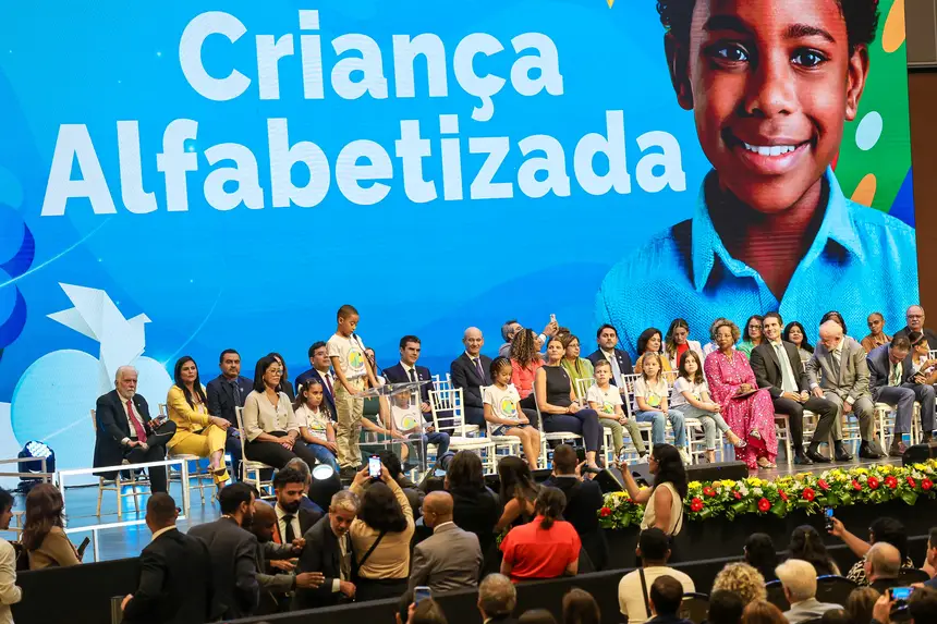 <div class='credito_fotos'>Foto: Marco Santos / Ag. Pará | <a href='/midias/2025/originais/20250210184308-GF00022951-F00376623.webp' download><i class='fa-solid fa-download'></i> Download</a></div>