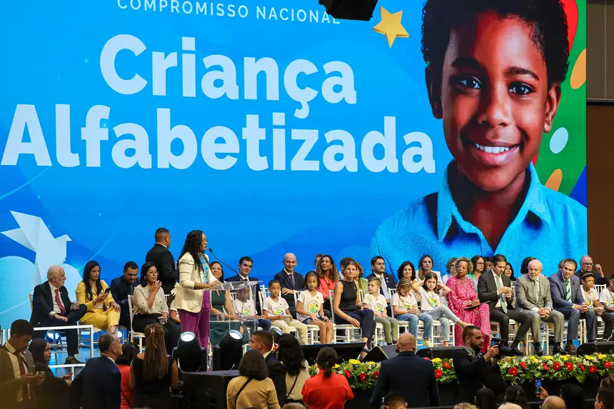 <div class='credito_fotos'>Foto: Marco Santos / Ag. Pará | <a href='/midias/2025/originais/20250210184323-GF00022951-F00376629.webp' download><i class='fa-solid fa-download'></i> Download</a></div>