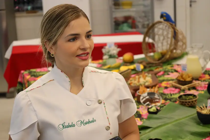 Isabela Meschede - coordenadora de gastronomia Usipaz Jurunas/Condor <div class='credito_fotos'>Foto: Bruno Cecim / Ag.Pará | <a href='/midias/2025/originais/20250217130309-GF00023011-F00378524.webp' download><i class='fa-solid fa-download'></i> Download</a></div>