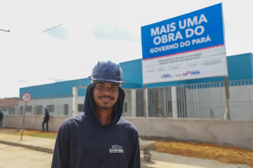 Deyvison Pereira da Silva -  servente 
Pai do Otiniel calebe andrade da silva, 4 anos <div class='credito_fotos'>Foto: Bruno Cruz / Agência Pará   |   <a href='/midias/2025/originais/20250221115006-GF00023050-F00379537.webp' download><i class='fa-solid fa-download'></i> Download</a></div>