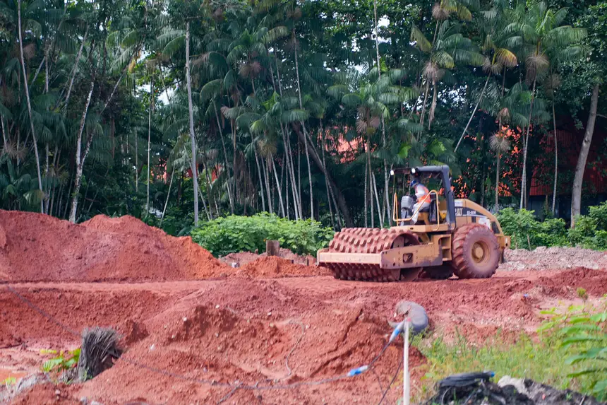 Atualização obras viaduto BR com a Independência
Local: BR com a Independência <div class='credito_fotos'>Foto: Raphael Luz / Agência Pará | <a href='/midias/2025/originais/20250318110922-GF00023241-F00385697.webp' download><i class='fa-solid fa-download'></i> Download</a></div>