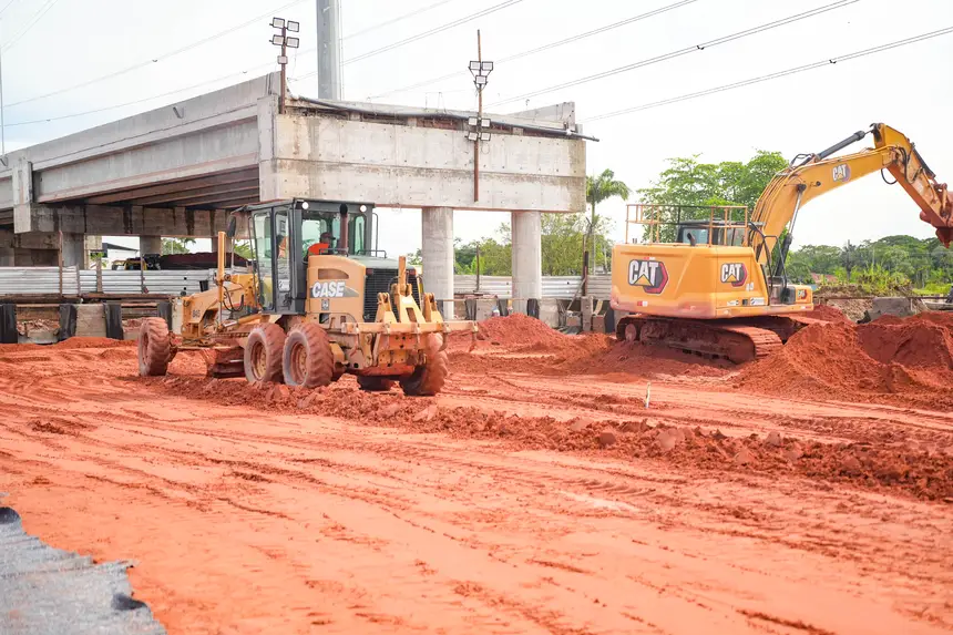 Atualização obras viaduto BR com a Independência
Local: BR com a Independência <div class='credito_fotos'>Foto: Raphael Luz / Agência Pará | <a href='/midias/2025/originais/20250318110951-GF00023241-F00385711.webp' download><i class='fa-solid fa-download'></i> Download</a></div>