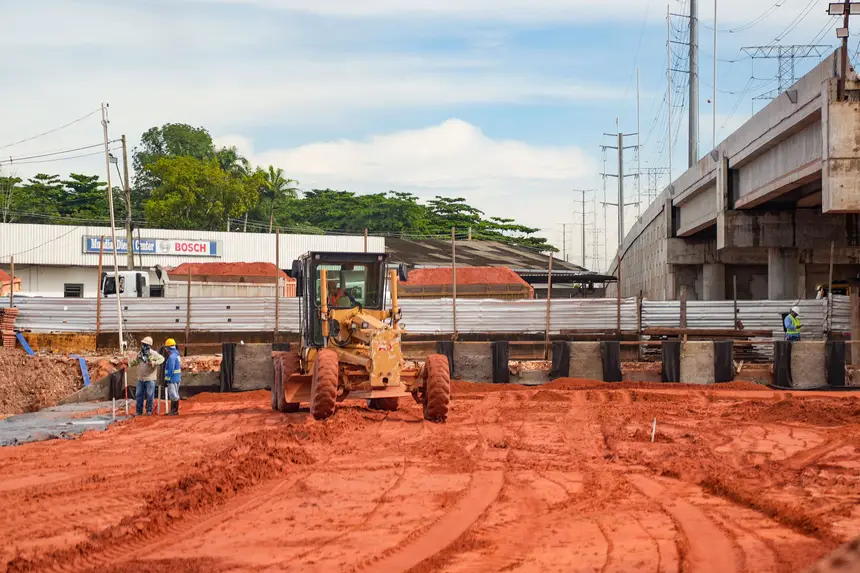 Atualização obras viaduto BR com a Independência
Local: BR com a Independência <div class='credito_fotos'>Foto: Raphael Luz / Agência Pará | <a href='/midias/2025/originais/20250318111020-GF00023241-F00385725.webp' download><i class='fa-solid fa-download'></i> Download</a></div>