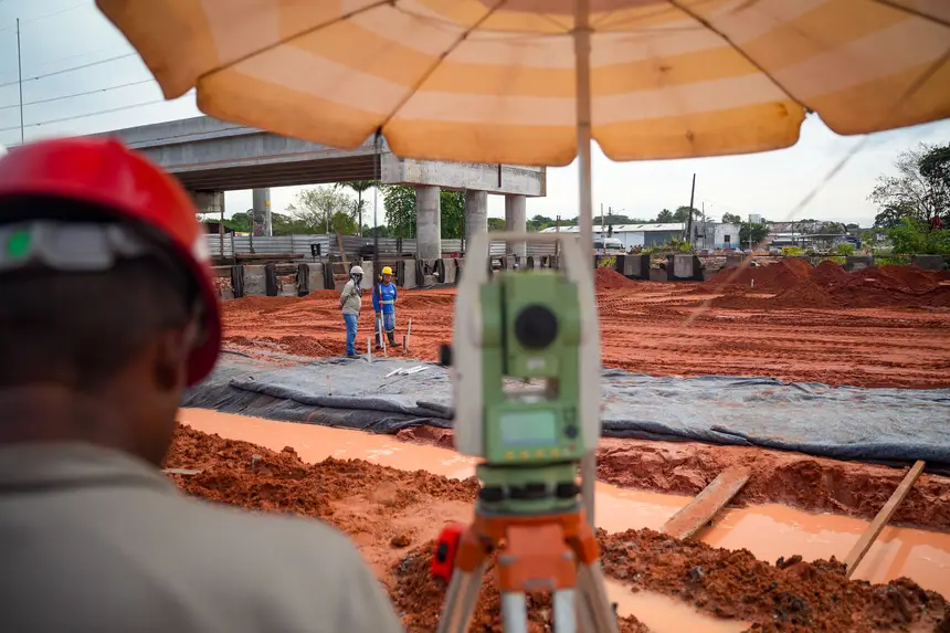 Atualização obras viaduto BR com a Independência
Local: BR com a Independência <div class='credito_fotos'>Foto: Raphael Luz / Agência Pará | <a href='/midias/2025/originais/20250318111026-GF00023241-F00385728.webp' download><i class='fa-solid fa-download'></i> Download</a></div>