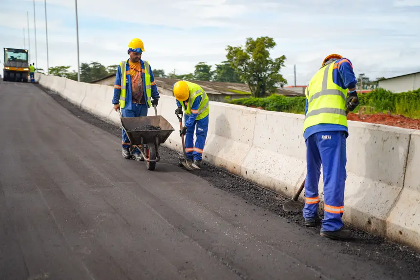 Atualização obras viaduto BR com a Independência
Local: BR com a Independência <div class='credito_fotos'>Foto: Raphael Luz / Agência Pará | <a href='/midias/2025/originais/20250318111040-GF00023241-F00385735.webp' download><i class='fa-solid fa-download'></i> Download</a></div>