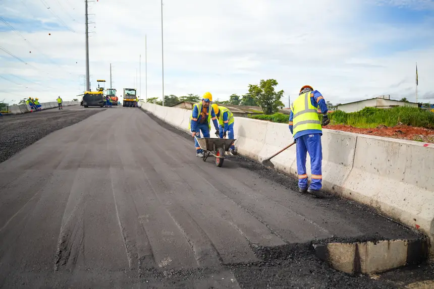 Atualização obras viaduto BR com a Independência
Local: BR com a Independência <div class='credito_fotos'>Foto: Raphael Luz / Agência Pará | <a href='/midias/2025/originais/20250318111048-GF00023241-F00385739.webp' download><i class='fa-solid fa-download'></i> Download</a></div>