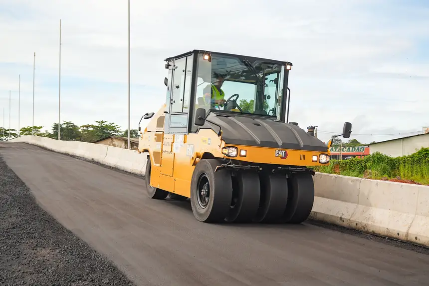 Atualização obras viaduto BR com a Independência
Local: BR com a Independência <div class='credito_fotos'>Foto: Raphael Luz / Agência Pará | <a href='/midias/2025/originais/20250318111104-GF00023241-F00385747.webp' download><i class='fa-solid fa-download'></i> Download</a></div>
