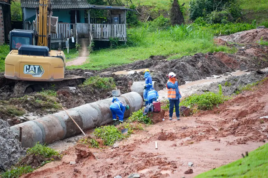 Atualização obras viaduto BR com a Independência
Local: BR com a Independência <div class='credito_fotos'>Foto: Raphael Luz / Agência Pará | <a href='/midias/2025/originais/20250318111110-GF00023241-F00385750.webp' download><i class='fa-solid fa-download'></i> Download</a></div>