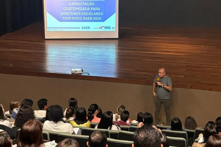 Nesta quinta-feira (27) foi a vez dos educadores da Diretoria Regional de Ensino (DRE) de Santa Izabel do Pará