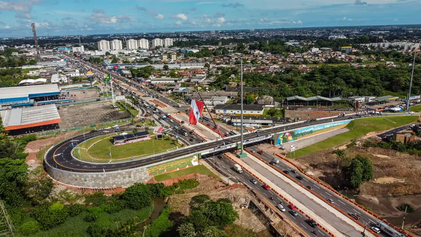 AGENDA DO GOVERNO DO ESTADO
ENTREGA do viaduto BR com independência
foto: AUGUSTO MIRANDA/AGPARÁ <div class='credito_fotos'>Foto: Augusto Miranda / Ag. Pará | <a href='/midias/2025/originais/20250430095122-GF00023581-F00397999.webp' download><i class='fa-solid fa-download'></i> Download</a></div>