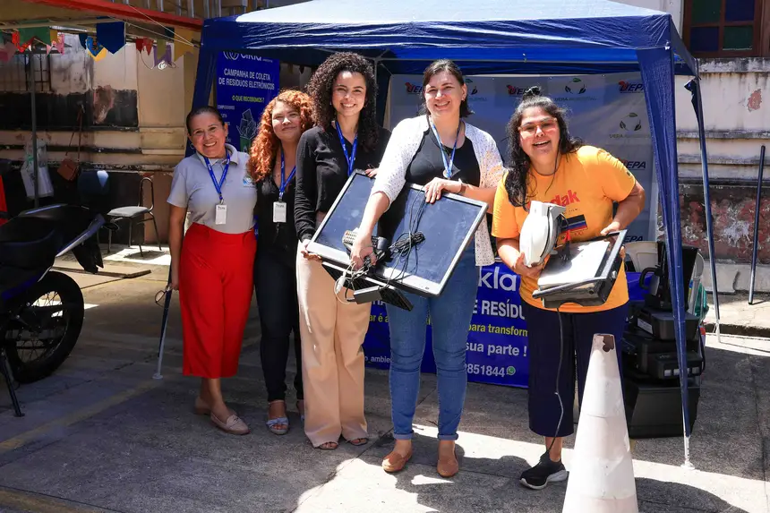 Servidoras da Uepa entregam resíduos eletrônicos em ação da Uepa Ambiental