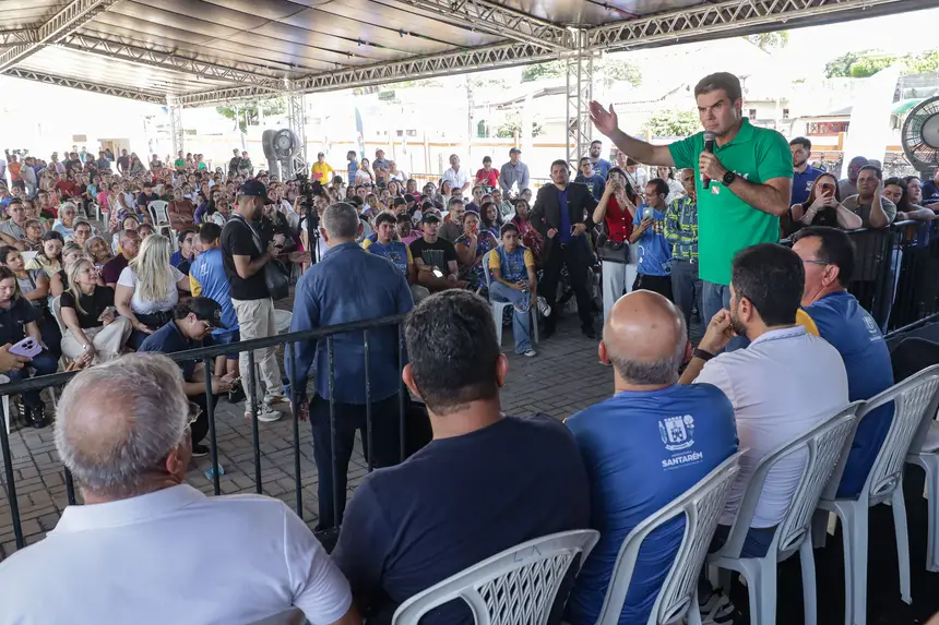 -Falas de autoridades
-Entrega de rádio comunicador pra agentes de transito
-Sua casa
-CNH pai degua <div class='credito_fotos'>Foto: Pedro Guerreiro / Ag. Pará | <a href='/midias/2025/originais/20250627144141-GF00024065-F00417986.jpg' download><i class='fa-solid fa-download'></i> Download</a></div>