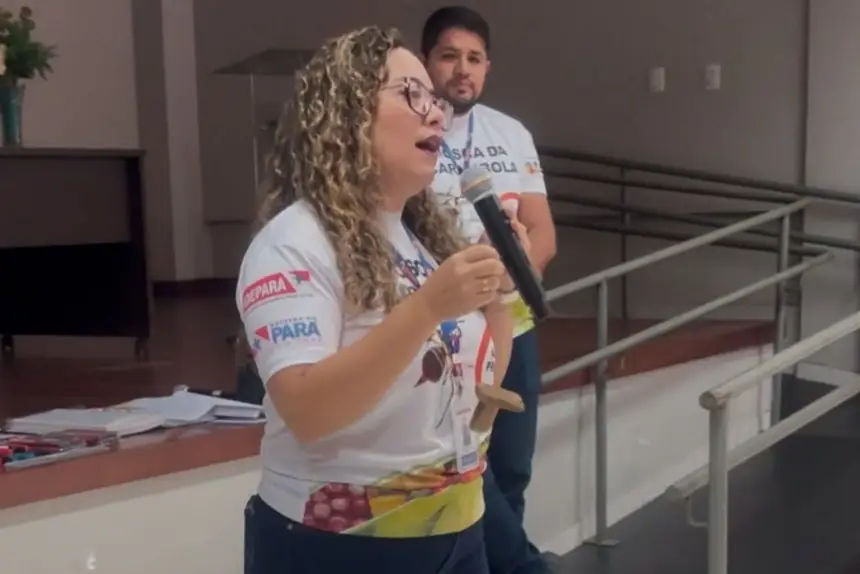 Gabriela Cunha, responsável pelas ações educativas do programa da mosca-da-carambola